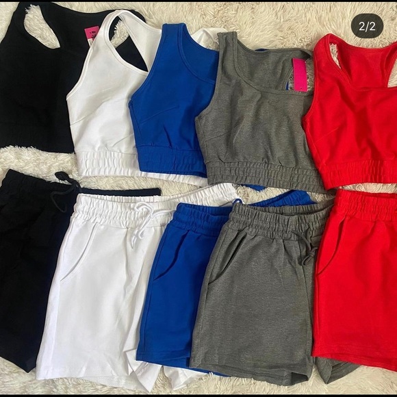 Short sets - Picture 2 of 6